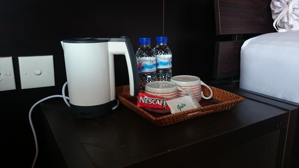 Agus Beach Inn Kuta  Room photo